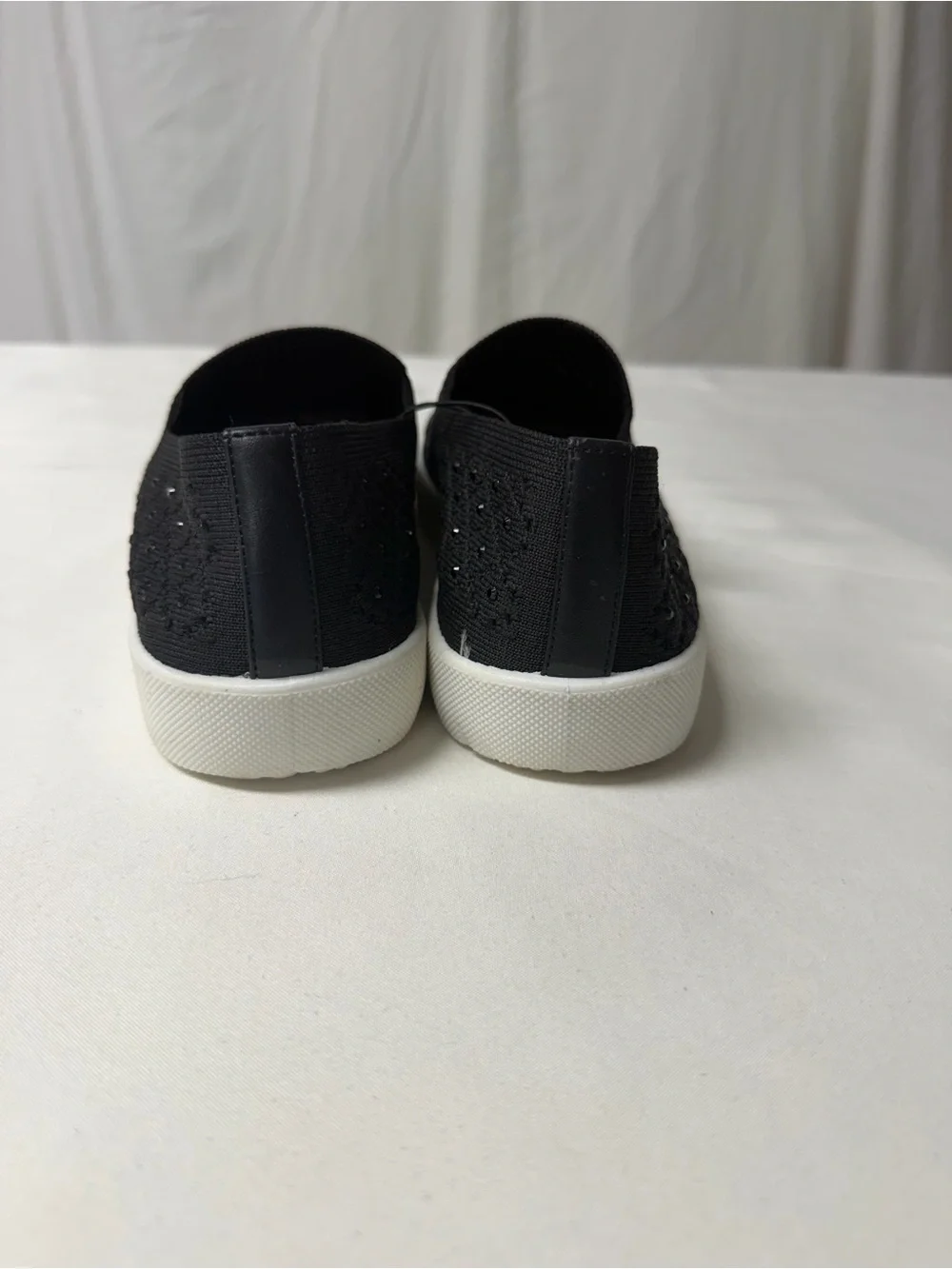 NWOT White Mountain Sparkle Slip On Women’s Size 9M Excellent Condition
